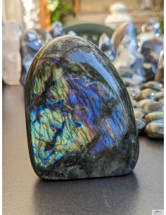 Bloc de labradorite poli en forme libre de La Bijouterie Minérale