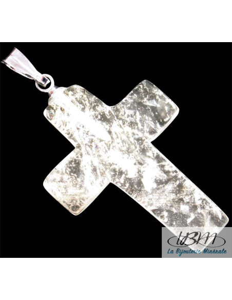 Petite croix en pendentif de quartz blanc naturel (cristal de roche) de La Bijouterie Minérale