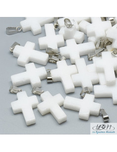 Petite croix en pendentif de jade blanc naturel de La Bijouterie Minérale