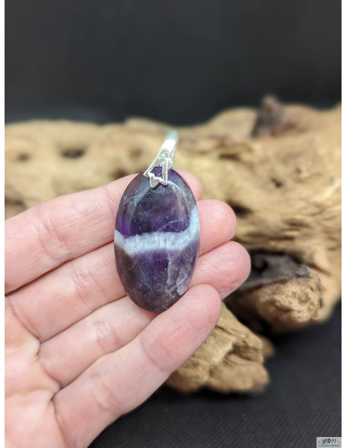 Pendentif en améthyste chevron de 36.9 * 21.7 mm de forme ovale de La Bijouterie Minérale