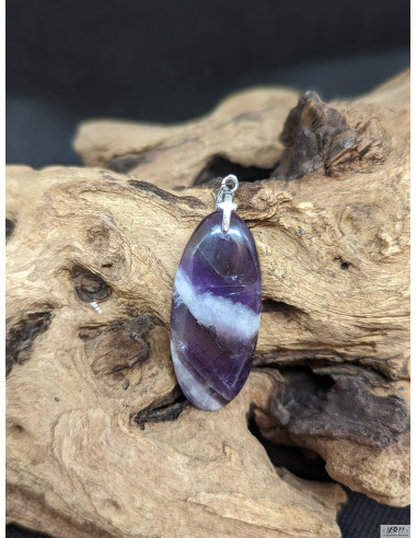 Pendentif en améthyste chevron de 41.6 * 18.1 mm de forme ovale