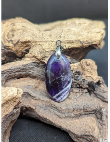 Pendentif en améthyste chevron de 39.2 * 20.3 mm de forme ovale de La Bijouterie Minérale