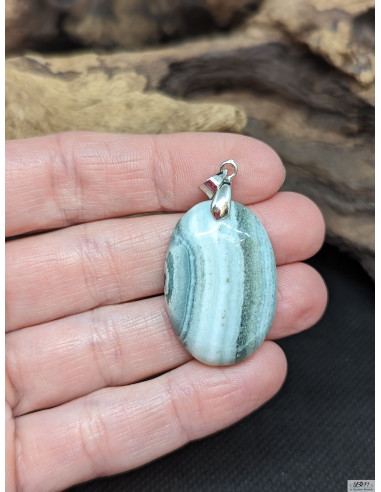 Pendentif de Calcédoine Saturne de 29.8 * 20.2 mm de La Bijouterie Minérale