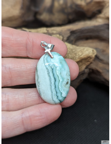 Pendentif de Calcédoine Saturne de 29.4 * 19.7 mm de La Bijouterie Minérale