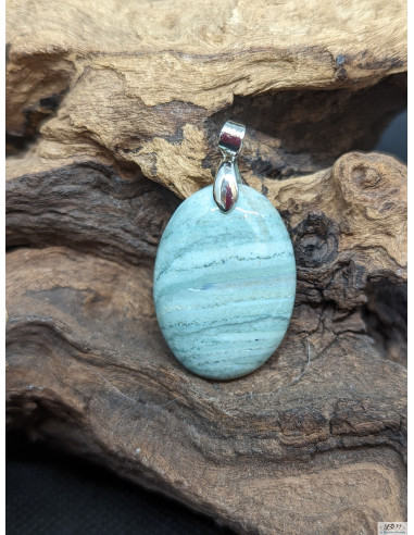Pendentif de Calcédoine Saturne de 29.5 * 21 mm par La Bijouterie Minérale