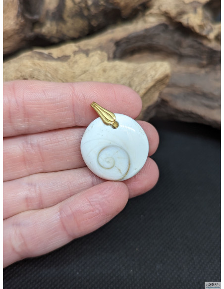 Pendentif d'oeil de Sainte Lucie de diamètre 21 mm de La Bijouterie Minérale