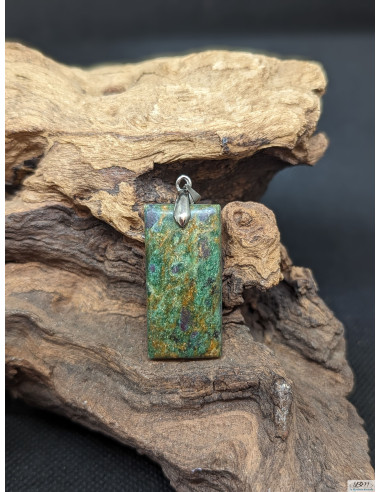 Pendentif de Kyanite-Rubis de 32.8 * 16.3 mm en forme rectangle de La Bijouterie Minérale