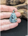 Pendentif d' Hornblende de 29.1 * 19.6 mm de La Bijouterie Minérale