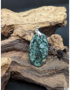Pendentif en Séraphinite de 37.2 * 20.7 mm forme ovale de La Bijouterie Minérale 2