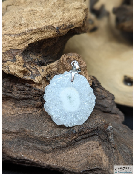 Pendentif en quartz solaire naturel de 27.3 x 24.8mm de La Bijouterie Minérale