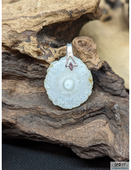 Pendentif en quartz solaire naturel de 26.9 x 25.6 mm de La Bijouterie Minérale