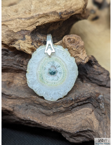 Pendentif en quartz solaire naturel de 32.6 x 29.7 mm de La Bijouterie Minérale