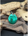 Pendentif cabochon de Malachite naturelle de 31.9 x 26.4 mm de La Bijouterie Minérale