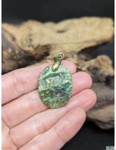Pendentif en Labradorite de 27.9*22.2 mm de finition druze de La Bijouterie Minerale 2