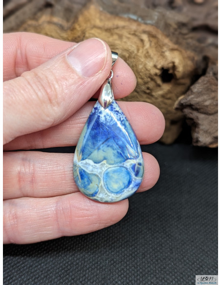 Pendentif cabochon en Jaspe Cobra bleu de 34.9 x 22.5 mm de La Bijouterie Minérale